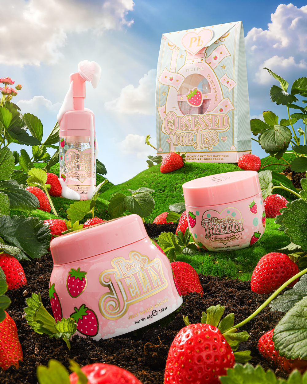 P.Louise Strawberry Obsessed For Less Double Cleanse & Moisturise Skincare เซ็ตบนเนินเขาหญ้าที่ล้อมรอบด้วยสตรอเบอร์รี่
