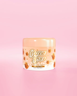 P.Louise Lacey ในสถานการณ์ที่เหนียวแน่นกับ Bestie Box ของฉัน