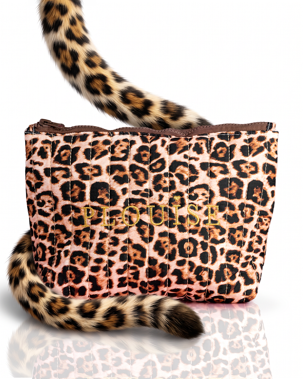กระเป๋าแต่งหน้าปักลายเสือดาว Cheetah Soft Savage