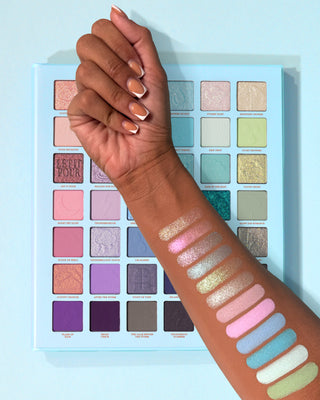 P.Louise Make It Reign เรนโบว์ อายแชโดว์ พาเลทท์