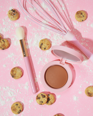 พี.หลุยส์ บรอนซ์ เอ็น โกลว์ บันเดิล