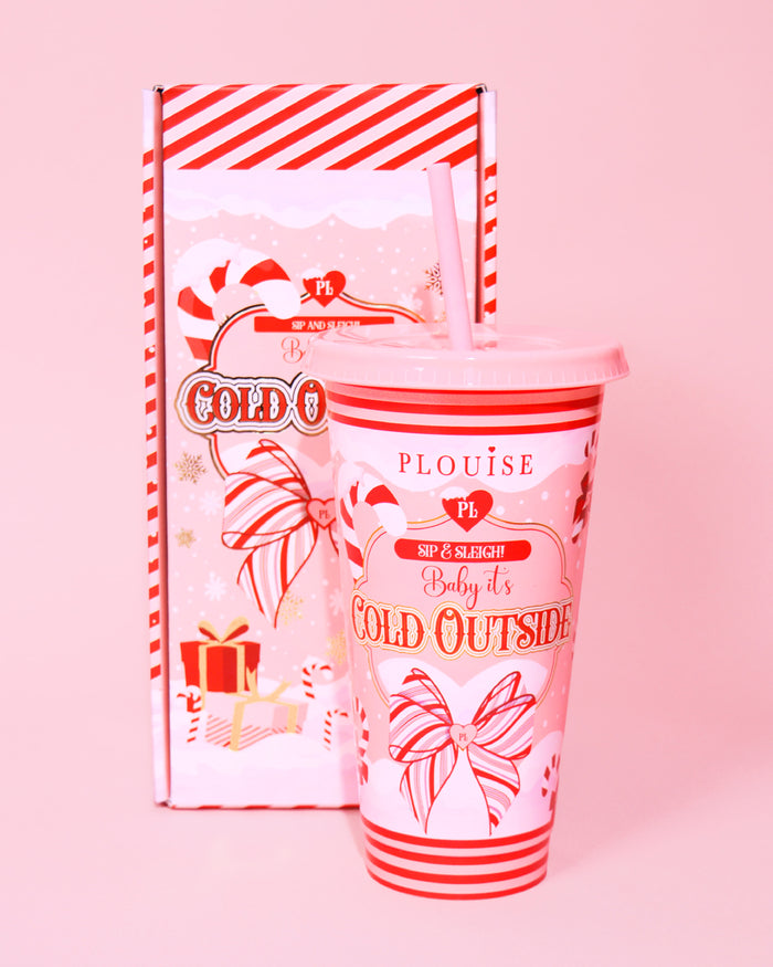 ที่รัก อากาศข้างนอกหนาว และ Sippy Cups ผู้ช่วยตัวน้อยของซานต้า