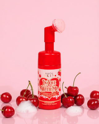 พี.หลุยส์ อิน เลิฟ วิธ มี โฟมมิ่ง เฟเชียล คลีนเซอร์