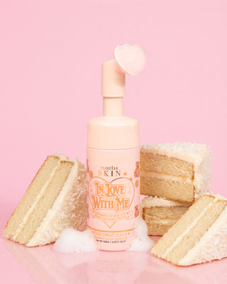 พี.หลุยส์ อิน เลิฟ วิธ มี โฟมมิ่ง เฟเชียล คลีนเซอร์