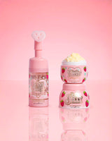 ผลิตภัณฑ์ P.Louise Strawberry Obsessed For Less บนพื้นหลังสีชมพู