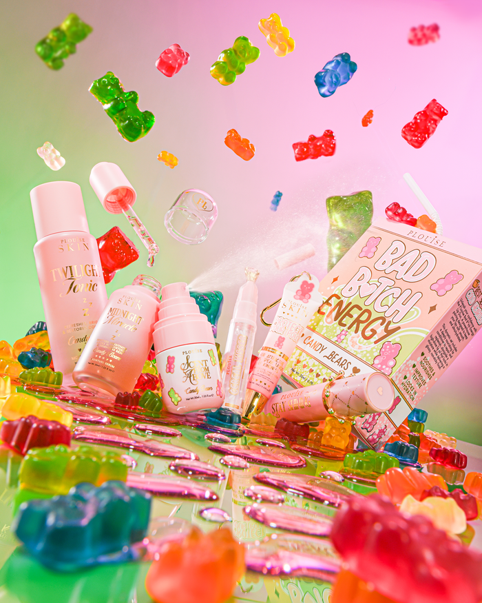 P.Louise What A Treat Candy Bear Skincare Bundle ล้อมรอบด้วยลูกกวาดหมี